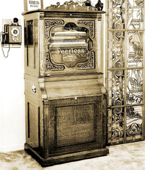 Peerless Style 44 (#780), Crandall Collection